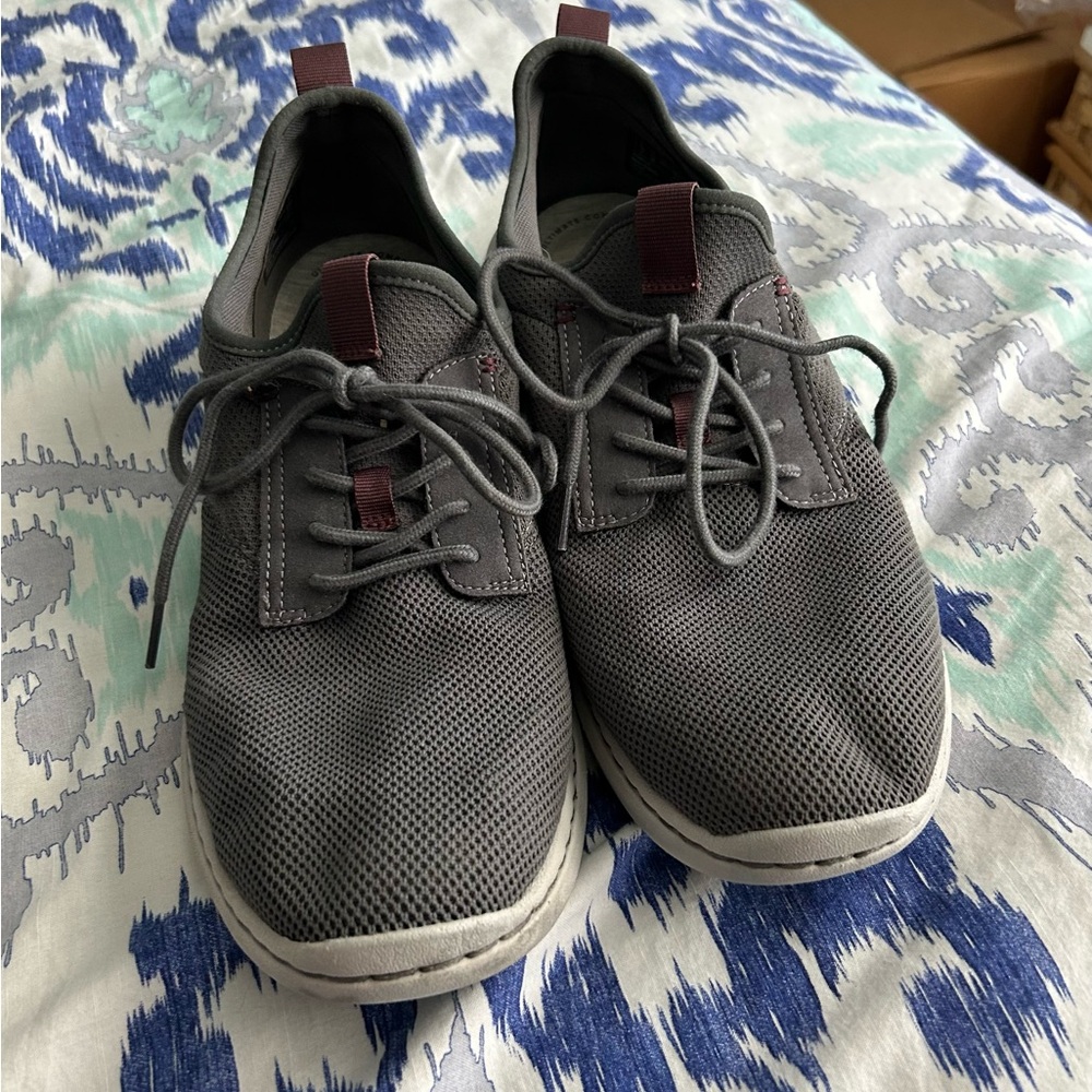 Clark’s Comfort Collection Casual Gray Men’s Sneakers